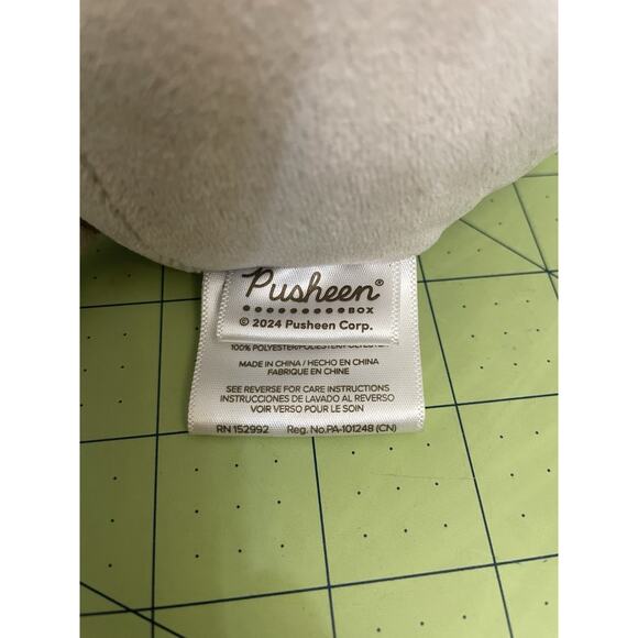 Pusheen Box Winter 2024 Culturefly Mini Plush Stuffed Animal Exclusive Limited - Picture 4 of 8